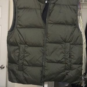 Lacoste Vest the size is 54/6 XL